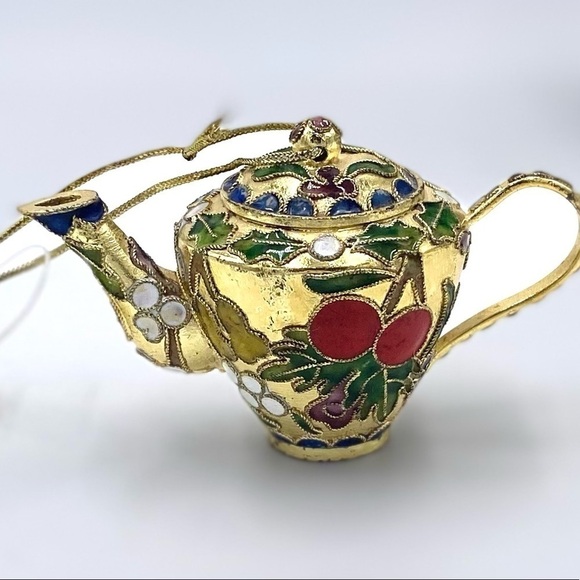 VTG 2” Cloisonné Teapot Christmas Ornament Red and gold Holly Enamel 2.5” tall. - Picture 2 of 10